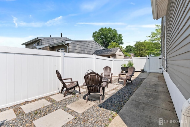 27 York St, Old Bridge, NJ 08857 - fenced backyard with a patio area and a gate