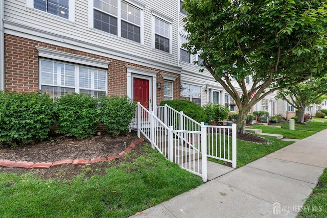 28 Giera Ct, Sayreville, NJ 08859 - photo 2