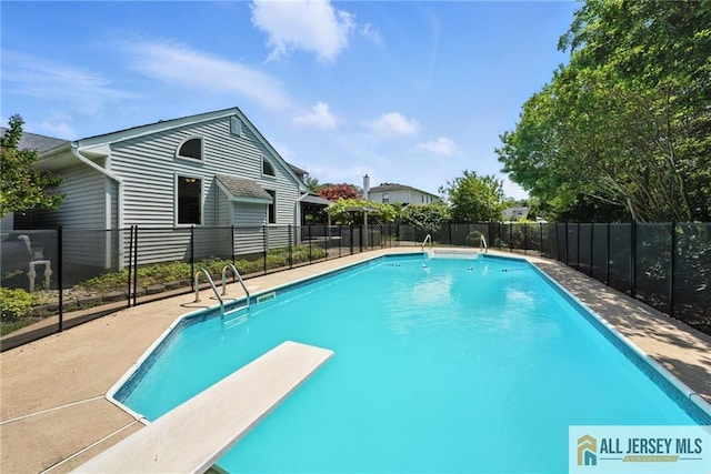 1072 Lake Placid Dr, Toms River, NJ 08753 - view of pool with a diving board