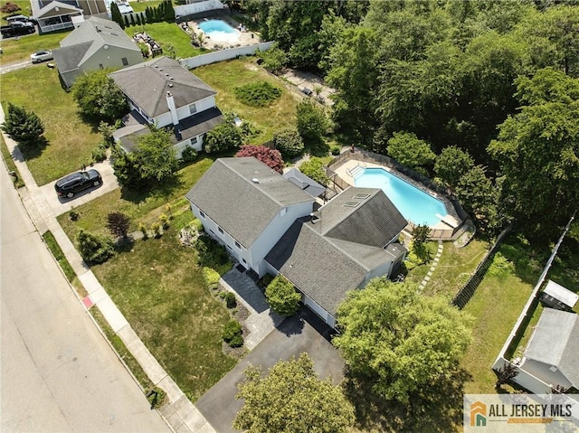 1072 Lake Placid Dr, Toms River, NJ 08753 - aerial view of a pool area