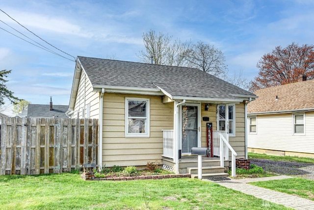 274 Prospect Ave, South Amboy, NJ 08879 - bungalow-style home featuring a shingled roof