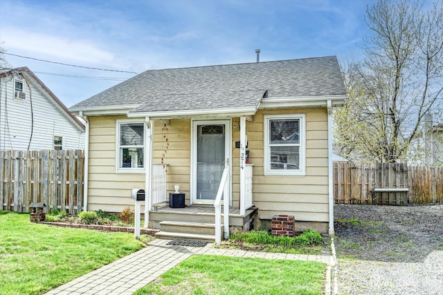 274 Prospect Ave, South Amboy, NJ 08879 - bungalow-style home featuring a shingled roof