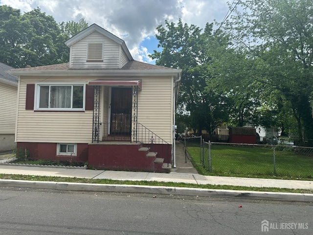 44 S Ward St, New Brunswick, NJ 08901 - view of bungalow-style home
