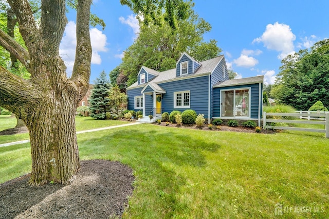 10 Shaw Dr, Franklin, NJ 08528 - view of new england style home