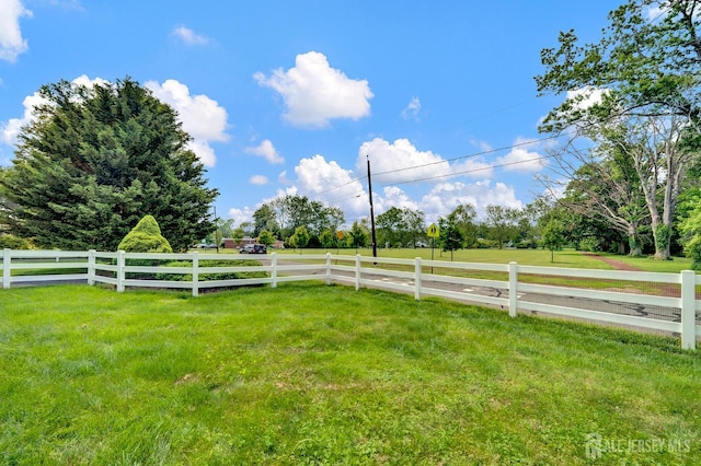 10 Shaw Dr, Franklin, NJ 08528 - view of yard featuring a view of rural / pastoral area