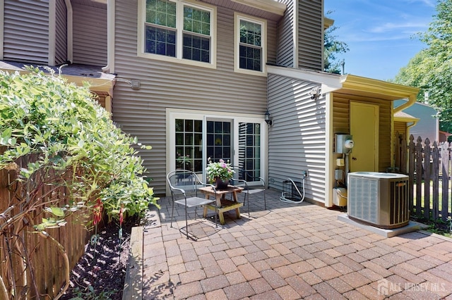 1406 Locust Ct, South Brunswick, NJ 08852 - view of patio