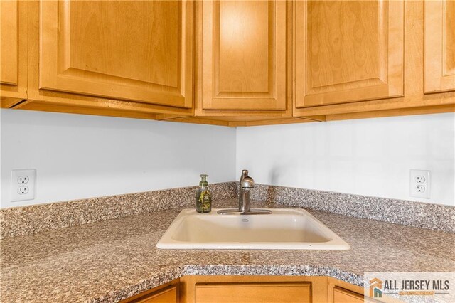 1177 Morning Glory Dr Unit 1177, Monroe, NJ 08831 - kitchen view of a sink