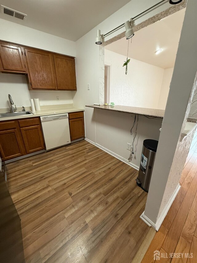 1337 Waterford Dr, Edison, NJ 08817 - photo 9