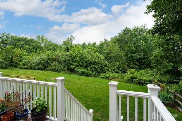 1 Elmcrest Ct E, Monroe, NJ 08831 - wooden terrace featuring a yard