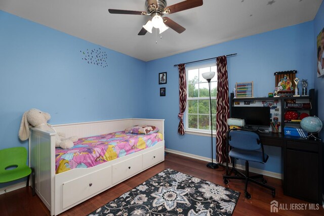 1 Elmcrest Ct E, Monroe, NJ 08831 - bedroom with wood finished floors, an office area, and ceiling fan