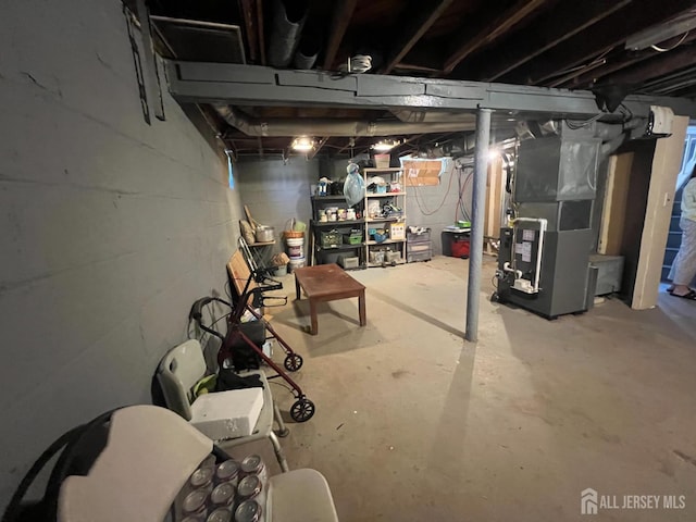 70 Bernard St, Carteret, NJ 07008 - photo 16