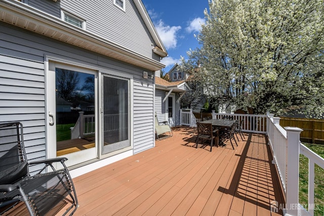 47 Lincoln Ave, Jamesburg, NJ 08831 - deck with outdoor dining space and fence