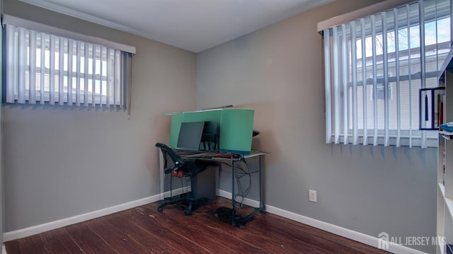 office area featuring wood finished floors and baseboards