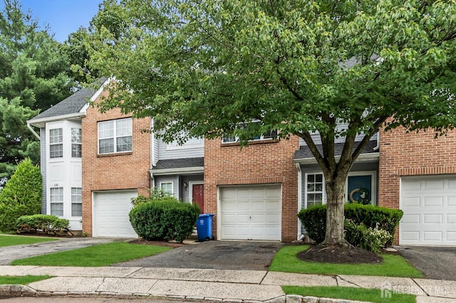 219 Hidden Woods Ct, Piscataway, NJ 08854 - photo 2