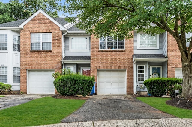 219 Hidden Woods Ct, Piscataway, NJ 08854 - photo 1