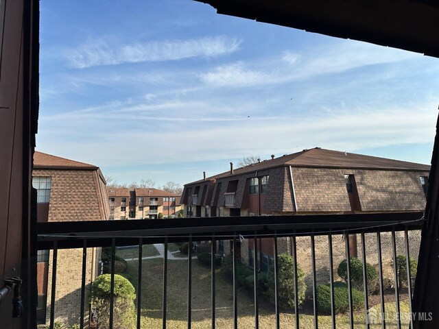 299 Alpine Way Unit C, Woodbridge Proper, NJ 07095 - balcony featuring a residential view