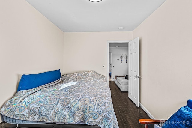 426 Catherine St, South Amboy, NJ 08879 - bedroom featuring wood finished floors and baseboards