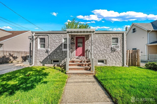426 Catherine St, South Amboy, NJ 08879 - view of front facade featuring entry steps