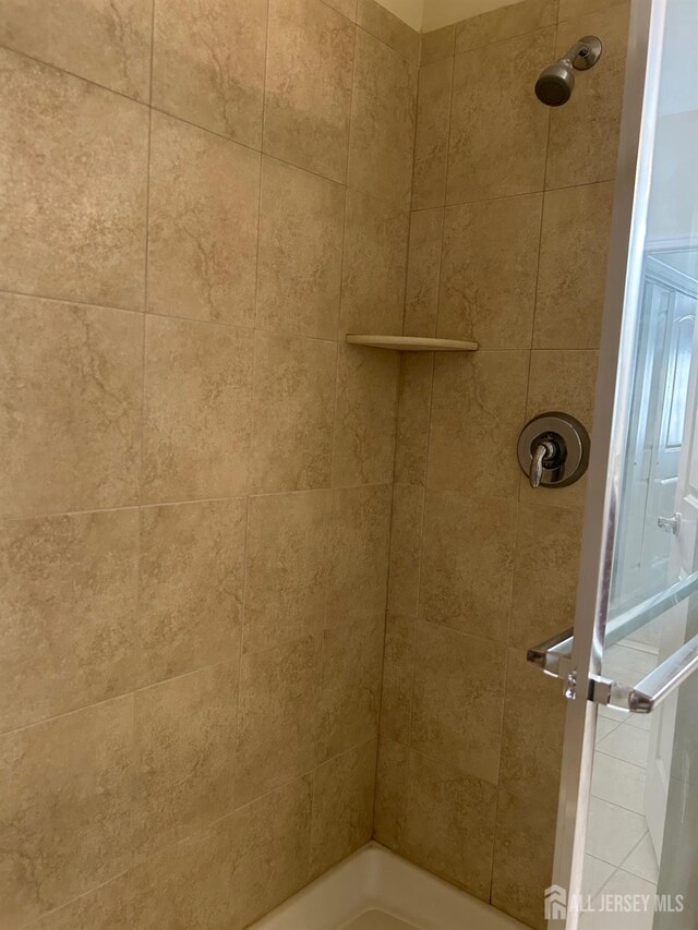 4207 Cedar Village Blvd, East Brunswick, NJ 08816 - full bathroom featuring a shower