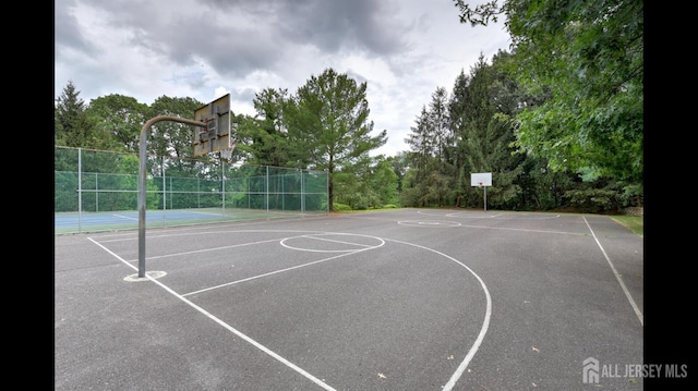 2007 Cypress Ln, East Brunswick, NJ 08816 - photo 31