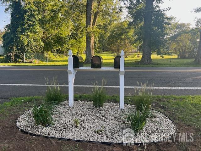 79 Davidson Mill Rd, South Brunswick, NJ 08902 - exterior view