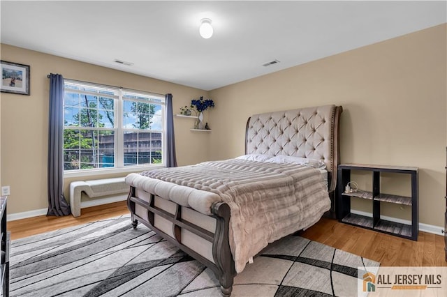 161 Metuchen Ave, Woodbridge Proper, NJ 07095 - bedroom featuring wood finished floors and baseboards