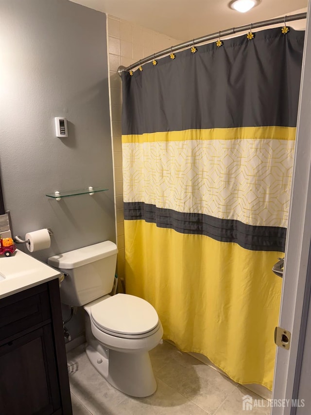 469-O New Haven Way, Monroe, NJ 08831 - full bath featuring toilet, vanity, tile patterned flooring, and a shower with curtain