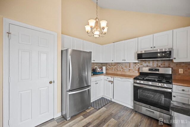 768 May Ave, Perth Amboy, NJ 08861 - photo 9