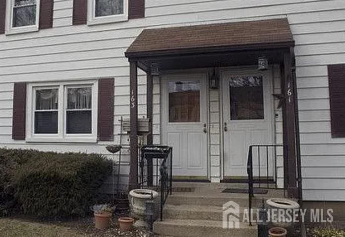163 Rose St, Metuchen, NJ 08840 - property entrance