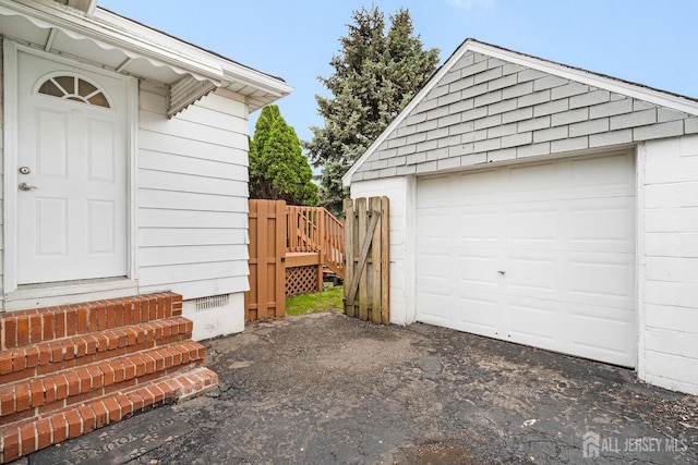 2903 Grasselli Ave, Linden, NJ 07036 - view of garage