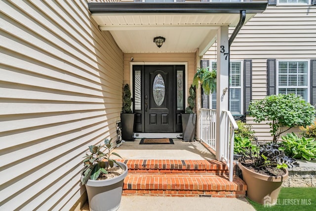 view of property entrance