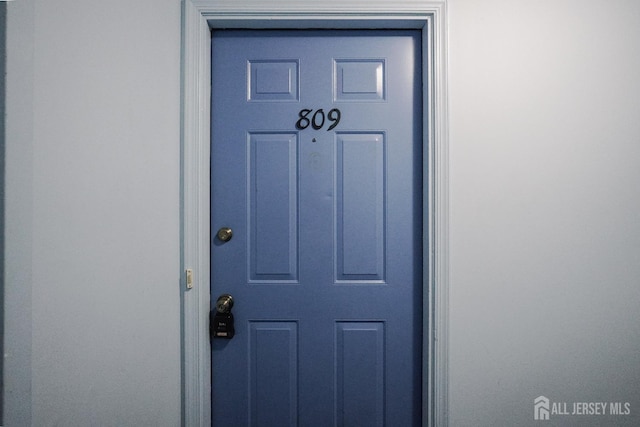 809 Woodhaven Dr, Edison, NJ 08817 - photo 2