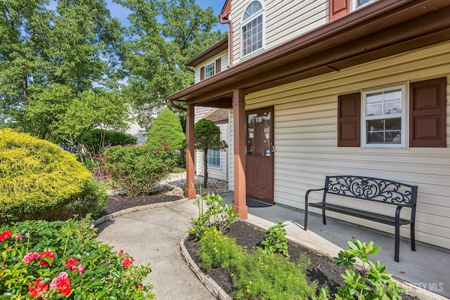 192 Middlesex Ave, Piscataway, NJ 08854 - entrance to property with covered porch