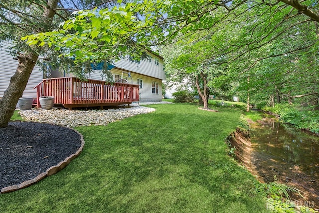 192 Middlesex Ave, Piscataway, NJ 08854 - view of green lawn featuring a deck