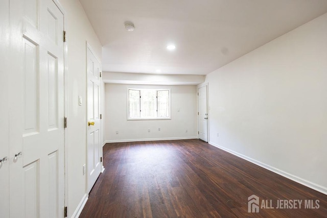 20 Wick Dr, Fords, NJ 08863 - unfurnished room featuring dark wood-type flooring, a smoke detector, and recessed lighting