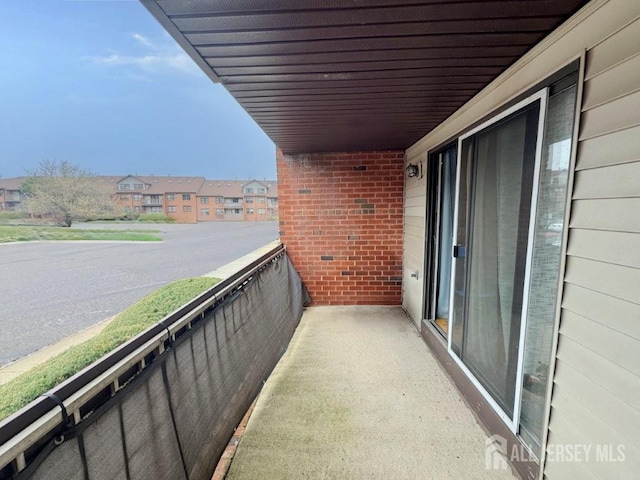92 Beverly Hill Ter Unit D, Woodbridge Proper, NJ 07095 - balcony with a residential view