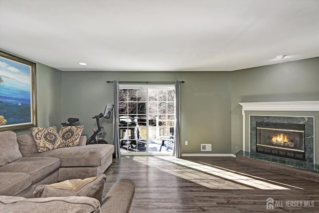 40 Forest Garden Dr, Old Bridge, NJ 07747 - living area with wood finished floors, a premium fireplace, baseboards, and recessed lighting