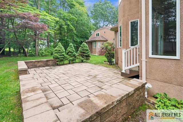 124 Kingsland Cir S, Brunswick, NJ 08852 - view of patio