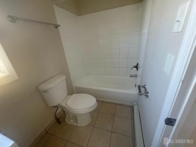 865 Kreil St, Perth Amboy, NJ 08861 - full bath featuring tile patterned flooring, toilet, and tub / shower combination