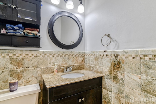 16 Jeanette Ct Unit 293, Jamesburg, NJ 08831 - bathroom featuring toilet and vanity