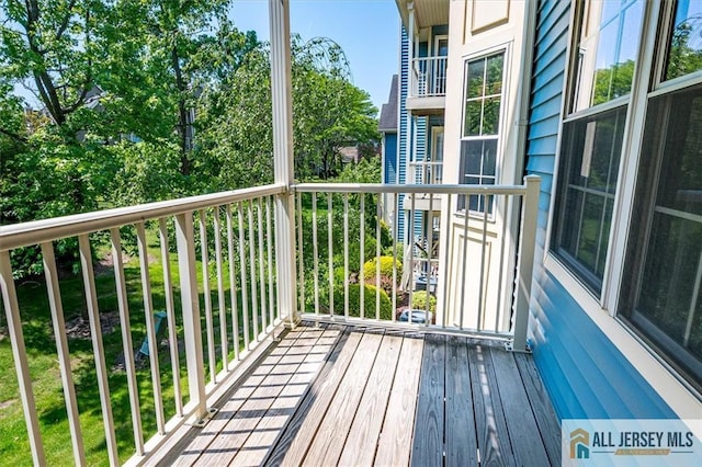 331 Cozzens Ct Unit 331, East Brunswick, NJ 08816 - view of wooden terrace
