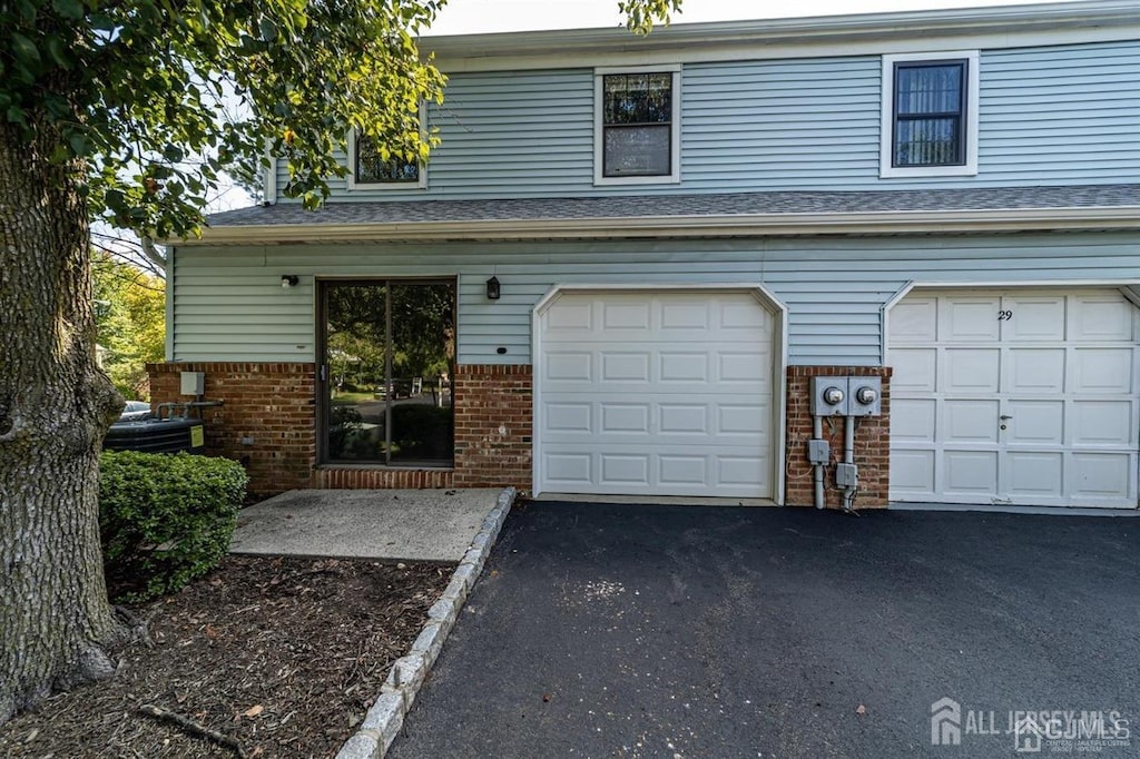 31 Aspen Dr, North Brunswick, NJ 08902 - photo 1