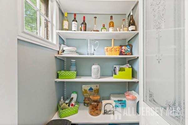 185 Rowland Pl, Woodbridge Proper, NJ 07095 - view of storage area