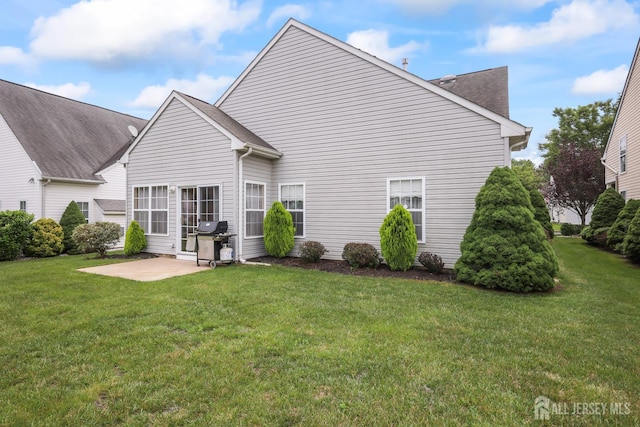 4 Holly Manor Ct, Helmetta, NJ 08828 - back of house featuring a patio and a yard