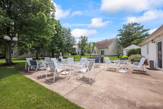 4 Holly Manor Ct, Helmetta, NJ 08828 - view of patio featuring outdoor dining area