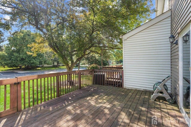 450 Saint Giles Ct, Franklin Twsp, NJ 08873 - view of wooden terrace