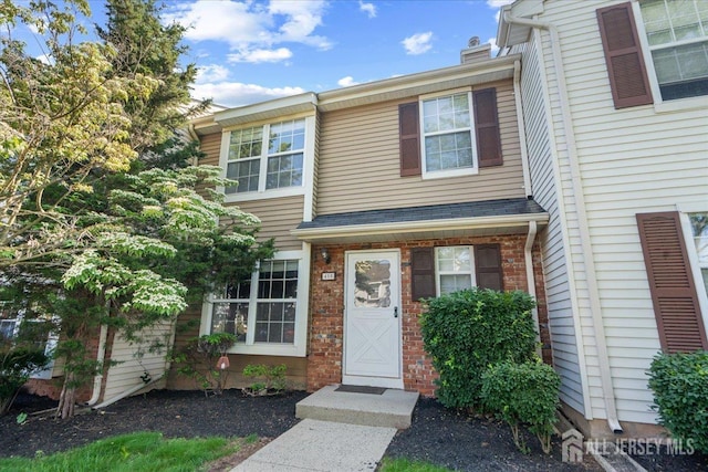 450 Saint Giles Ct, Franklin Twsp, NJ 08873 - multi unit property featuring brick siding