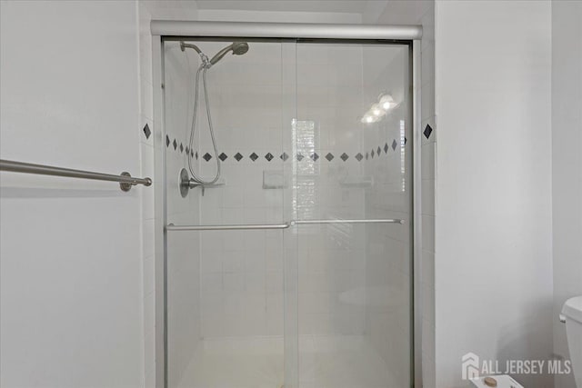 450 Saint Giles Ct, Franklin Twsp, NJ 08873 - full bathroom with toilet and a stall shower