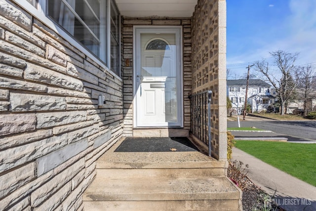view of property entrance