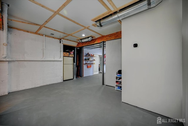 2 Eddie Ct, South Brunswick, NJ 08810 - garage with freestanding refrigerator